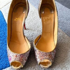 Christian Louboutin Glitter Demi You 100 Pumps – Rosette Gold (Size 36.5)